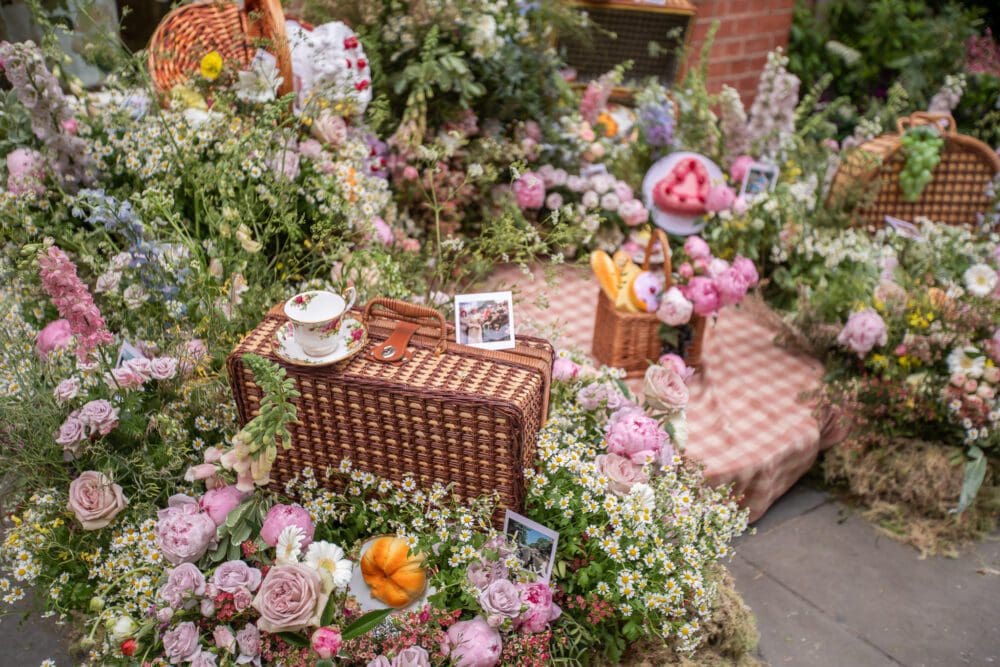 Chelsea in Bloom 2022 Floral Display Olivia von Halle Pink Picnic