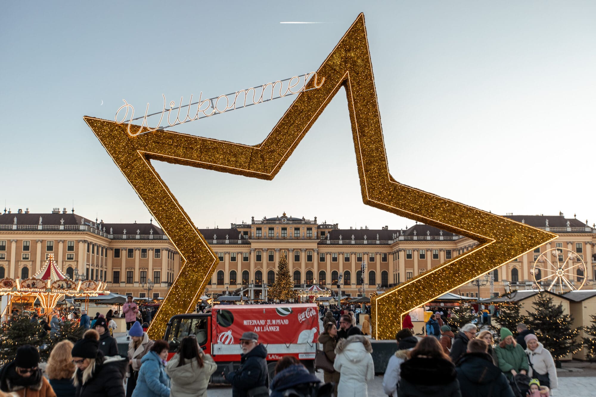 Schönbrunn Palace Christmas Market Guide Vienna Austria Winter