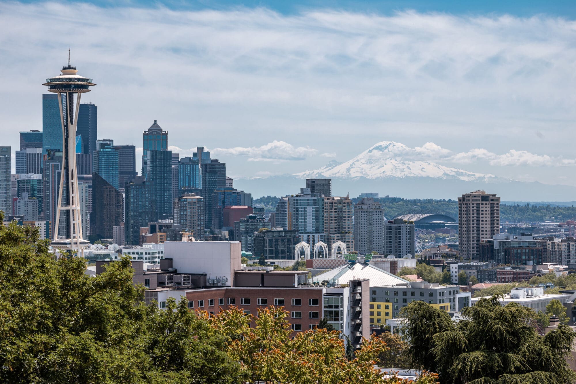 Seattle City View from Kerry Park Space Needle Mount Rainier