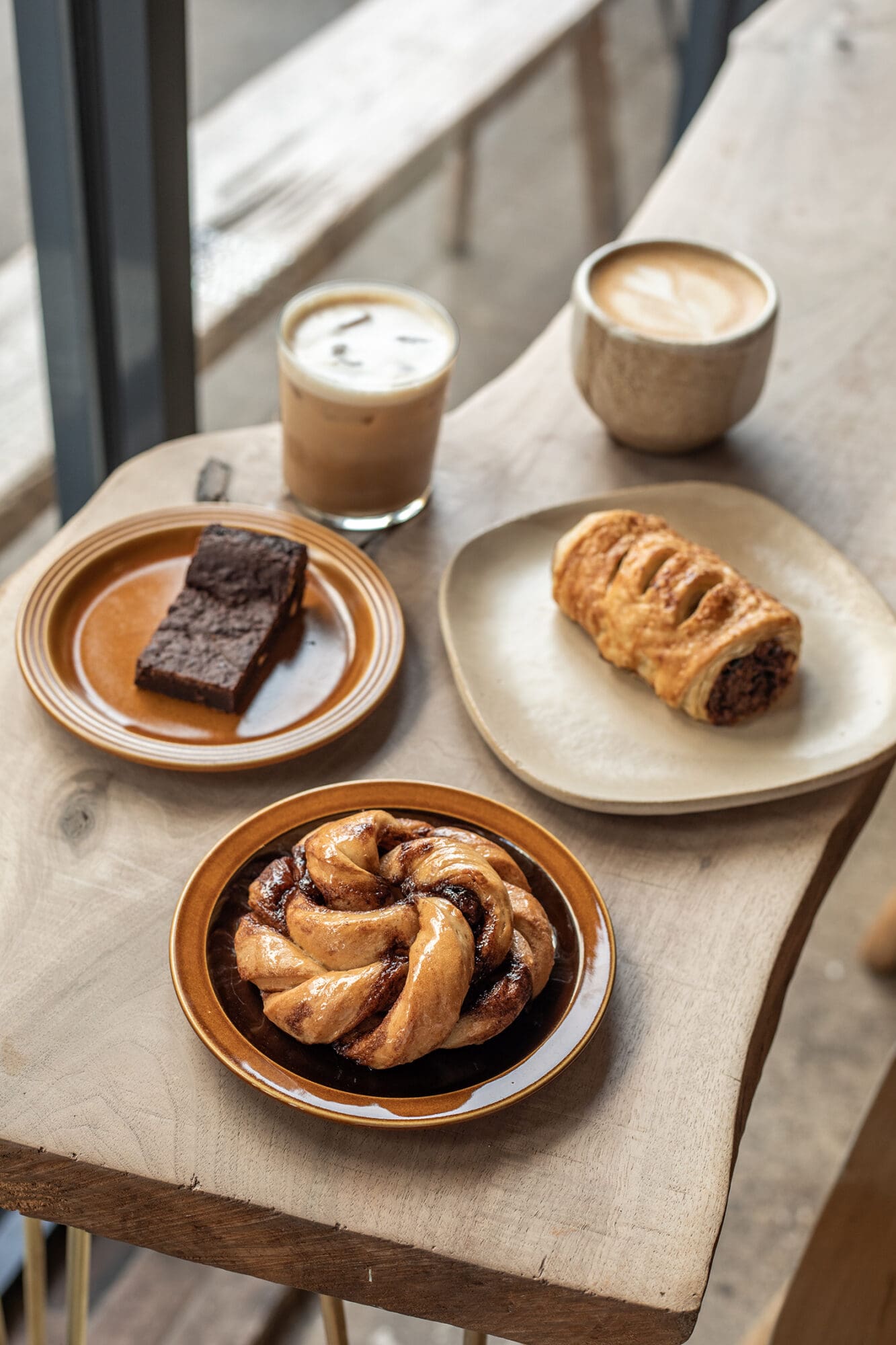 Beaten by a whisker Walthamstow St James Street Cafe E17 Bakery Cinnamon Bun