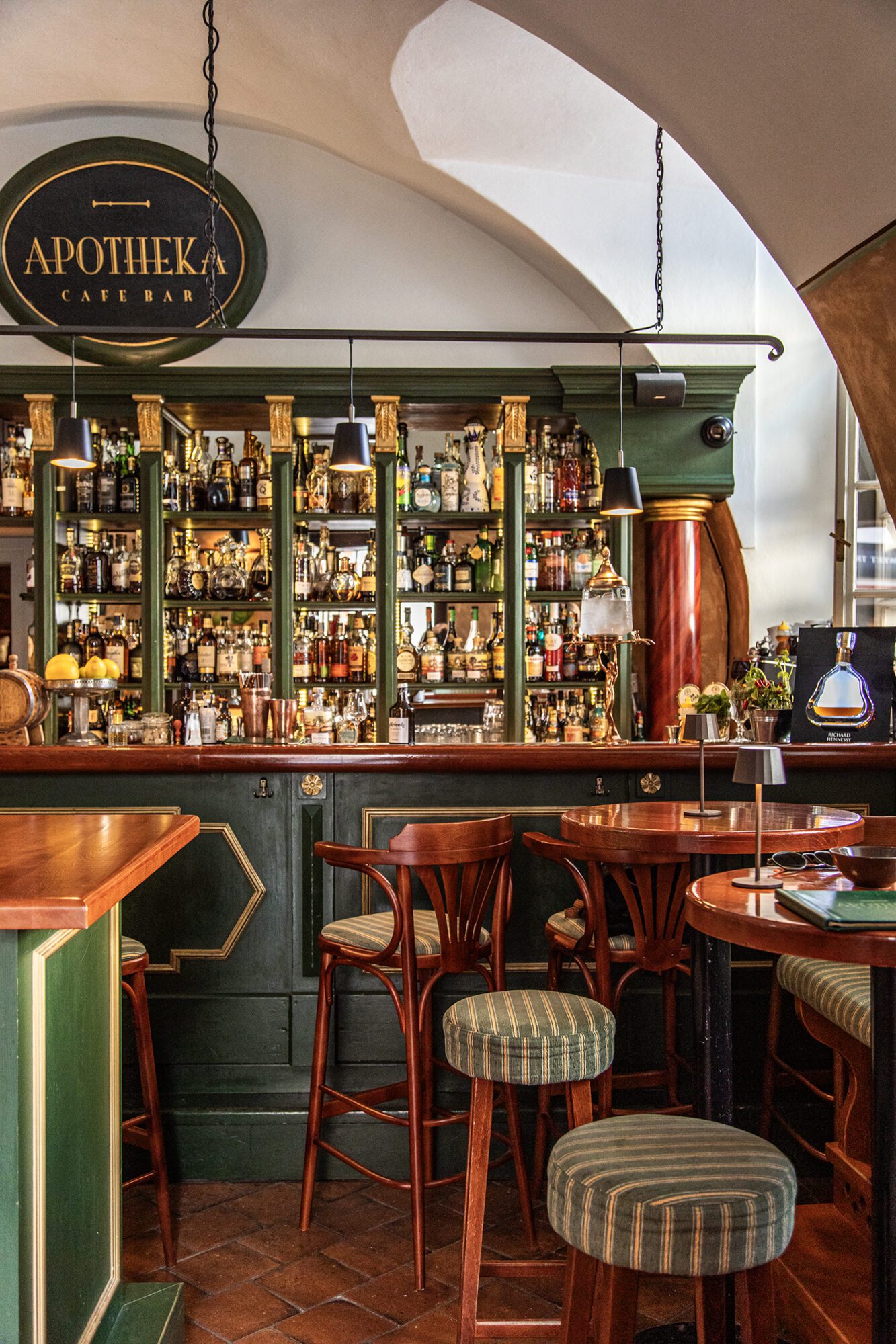 Apotheka Bar Cocktais Cesky Krumlov