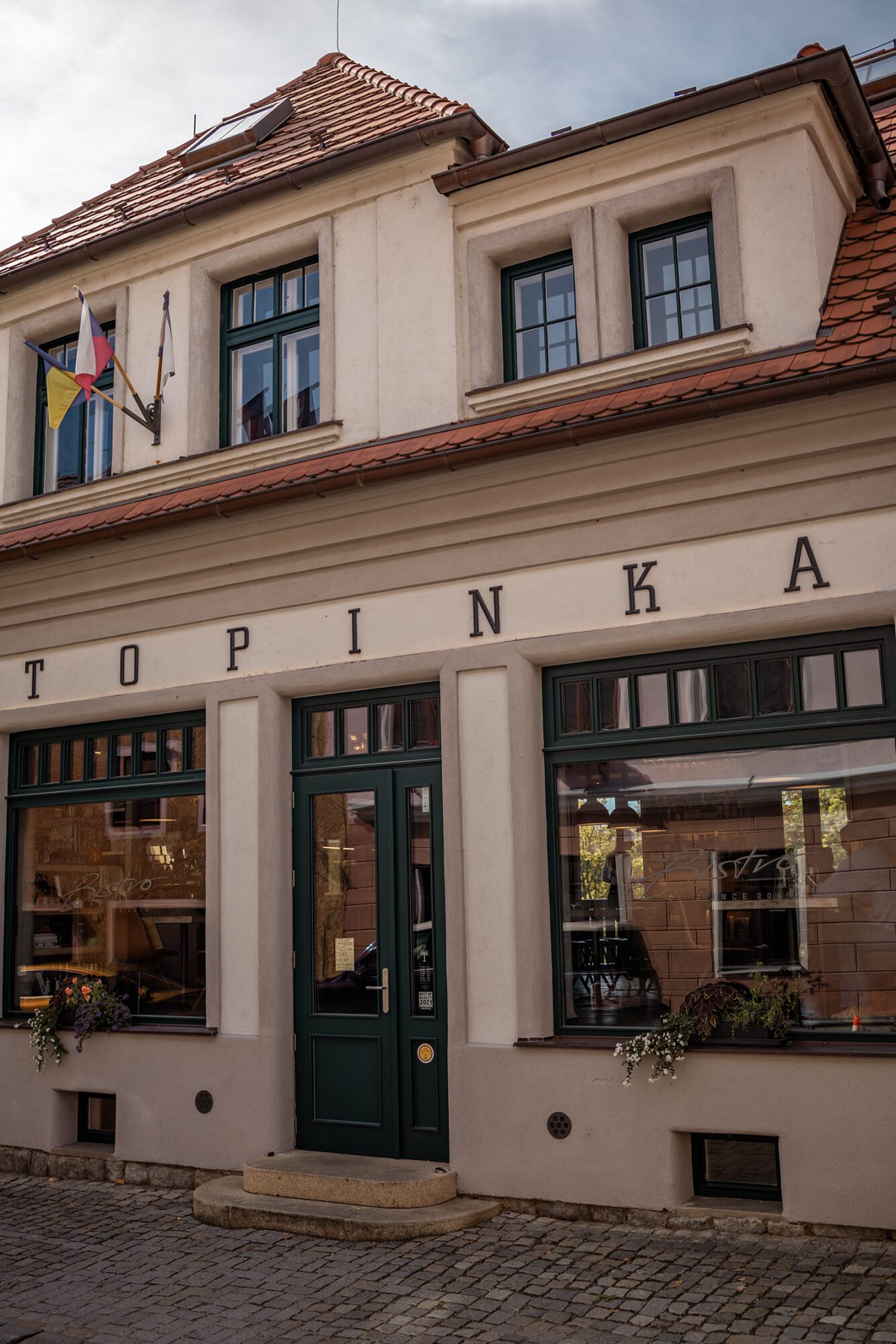 Bistro Topinka Restaurant Cesky Krumlov Exterior