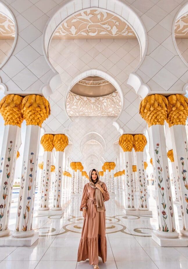 Sheikh Zayed Mosque Abu Dhabi Travel Blogger Things To Do