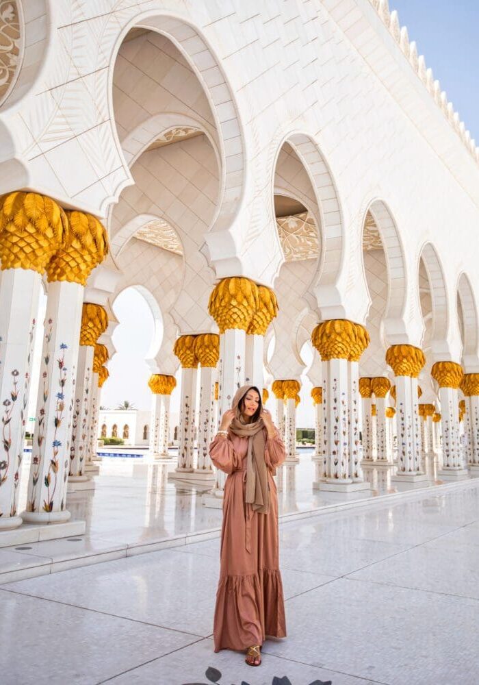 Sheikh Zayed Mosque Abu Dhabi Travel Blogger Things To Do